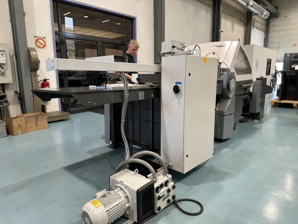 FOALDING MACHINE STAHLFOLDER KH82-4-KZ-R-L - Image 8
