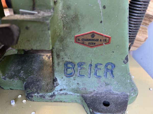BEIER, machine à arrondir les angles – Image 2