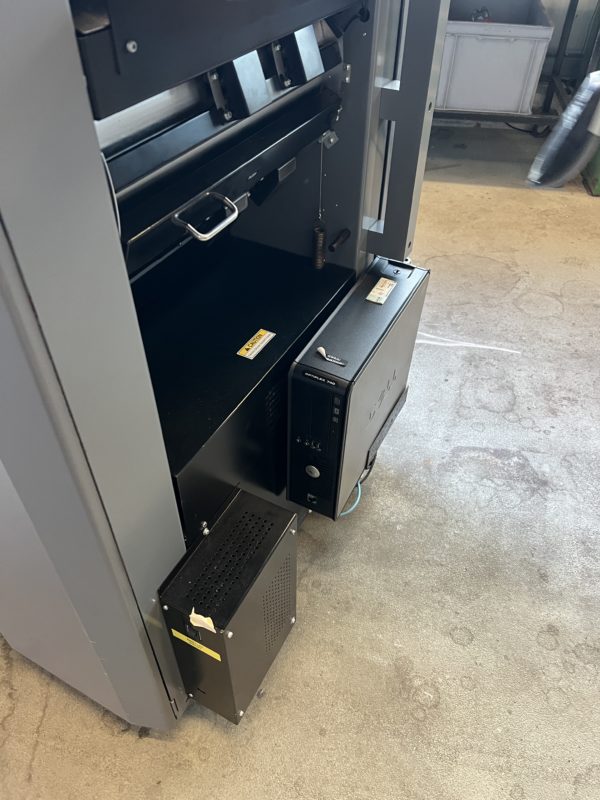 DUPLO ASSEMBLEUSE DSF-5000 + SYSTEM DE BROCHAGE DBM-500 + MASSICOT DBM-500T – Image 31