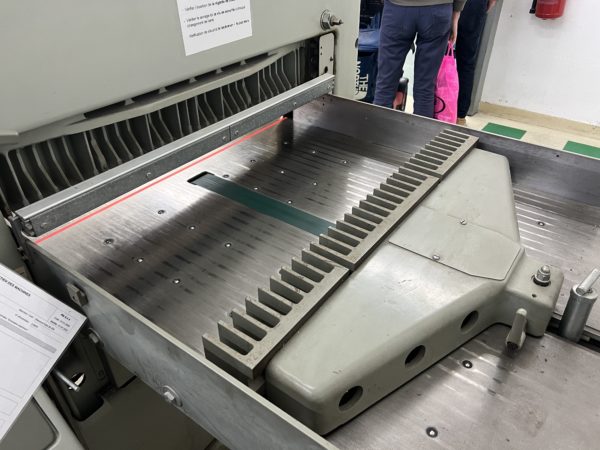 CUTTING MACHINE POLAR 92 EM - Image 10